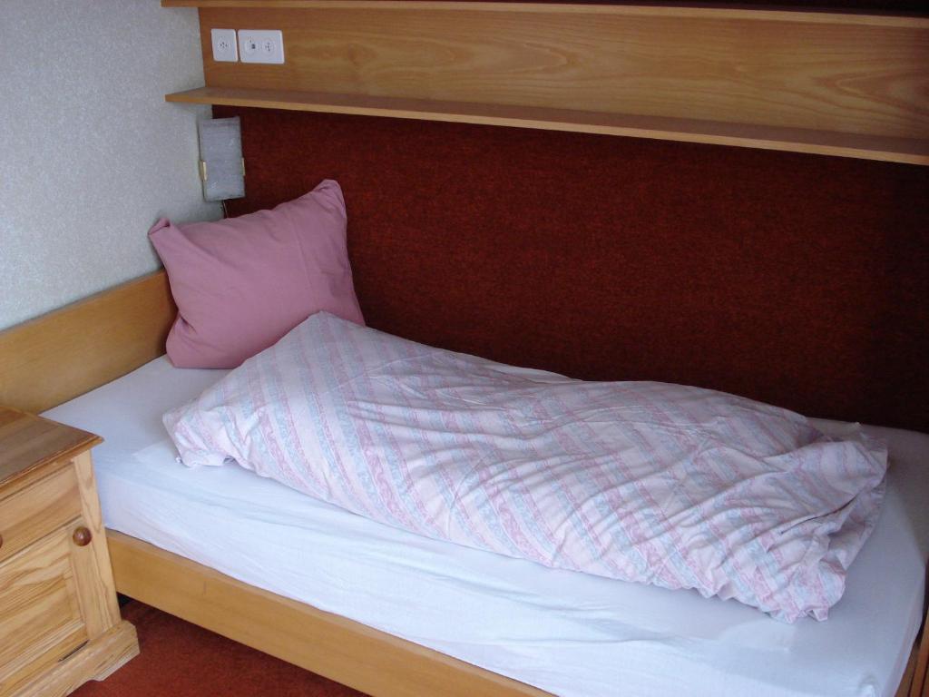 Adrenalin Backpackers Hostel Braunwald Habitación foto